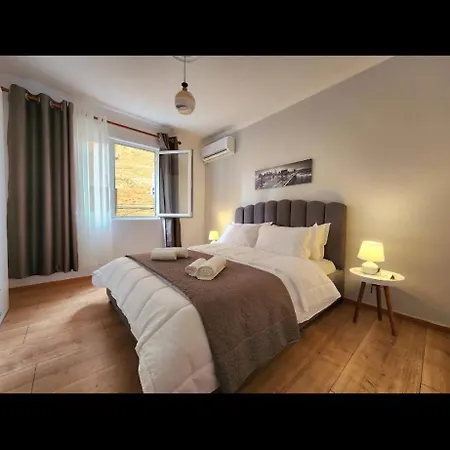 Central 21 Flat W24h Check In * Tirana